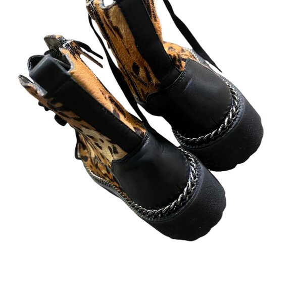 vince camuto - Picture 2 of 5